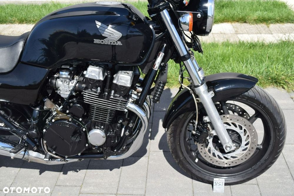Honda CB - 8