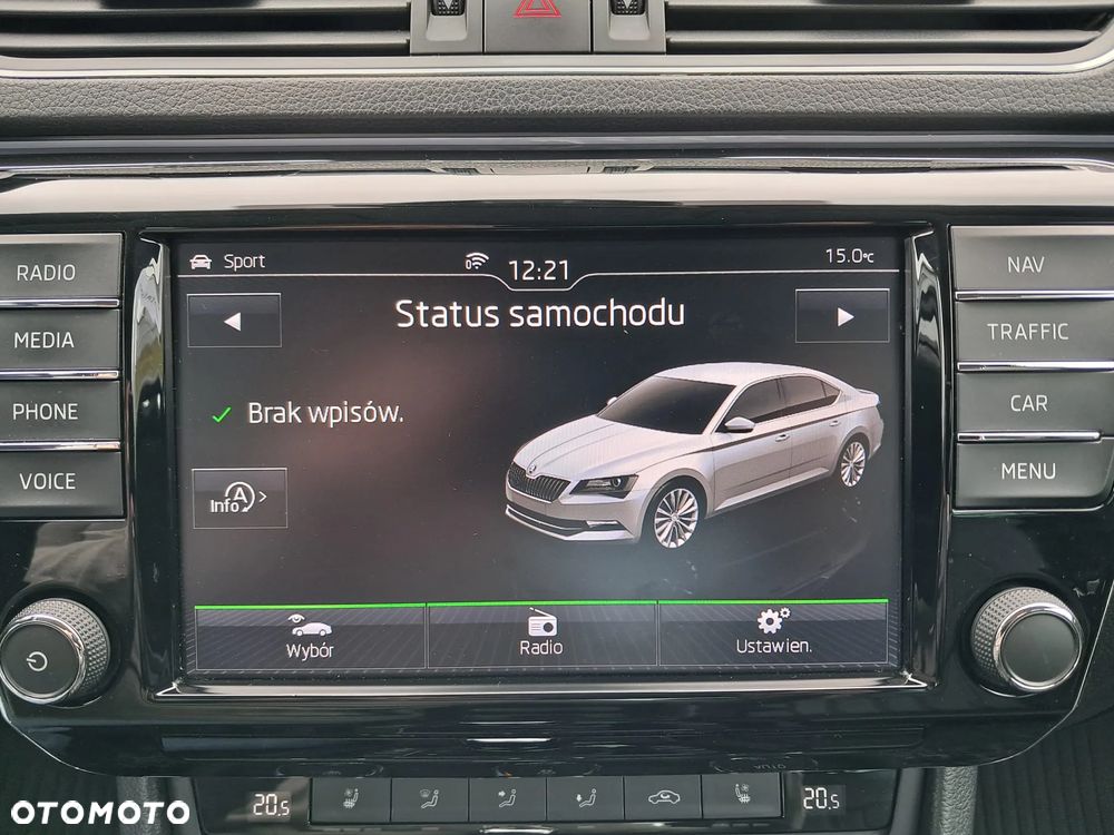 Skoda Superb 2.0 TDI L&K DSG - 18