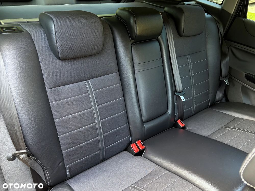 Ford Kuga 2.0 TDCi 4x4 Titanium - 26