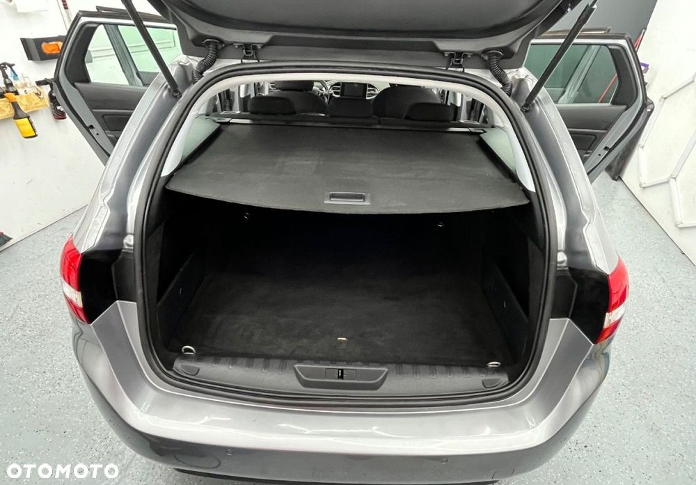 Peugeot 308 - 37