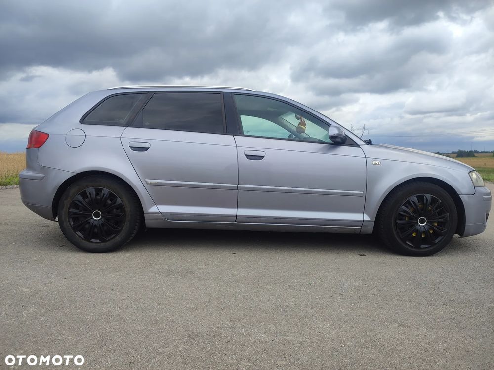 Audi A3 Sportback 2.0 TDI DPF Ambiente - 6