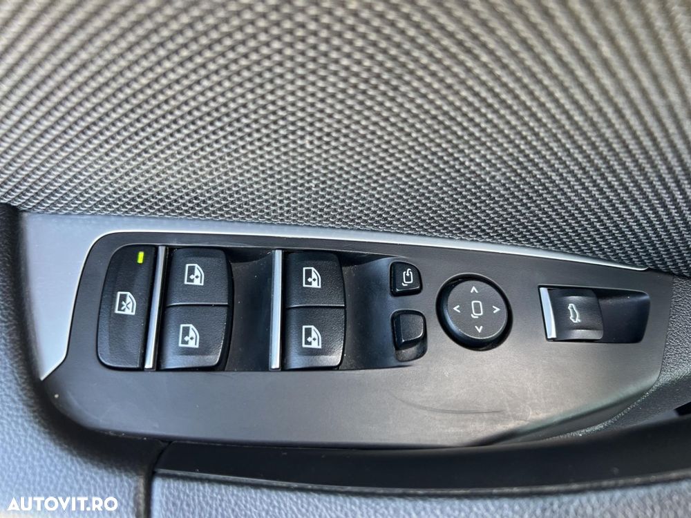 BMW X3 sDrive18d AT MHEV - 33