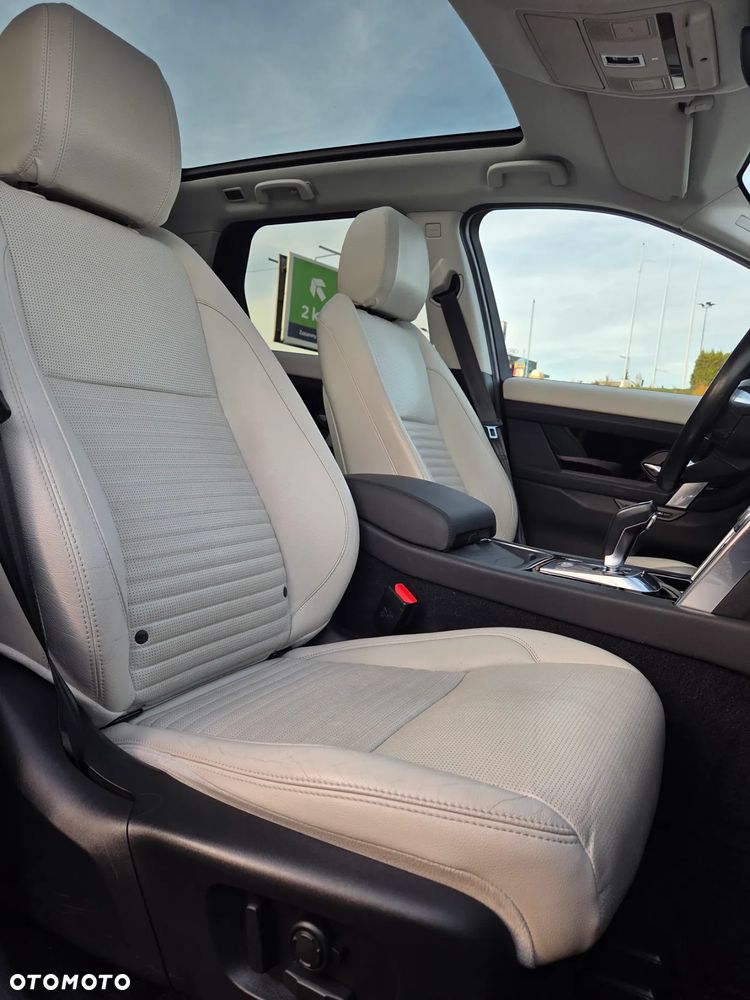 Land Rover Discovery Sport 2.0 P200 mHEV S - 19
