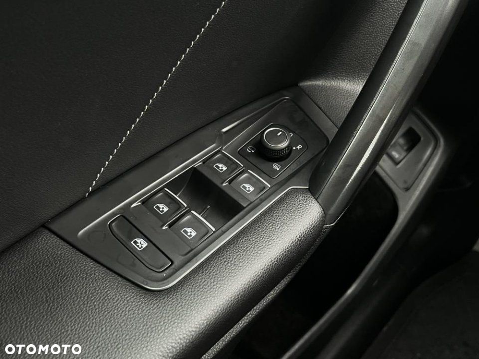 Volkswagen Tiguan Allspace 2.0 TDI SCR 4Motion DSG R-Line - 18