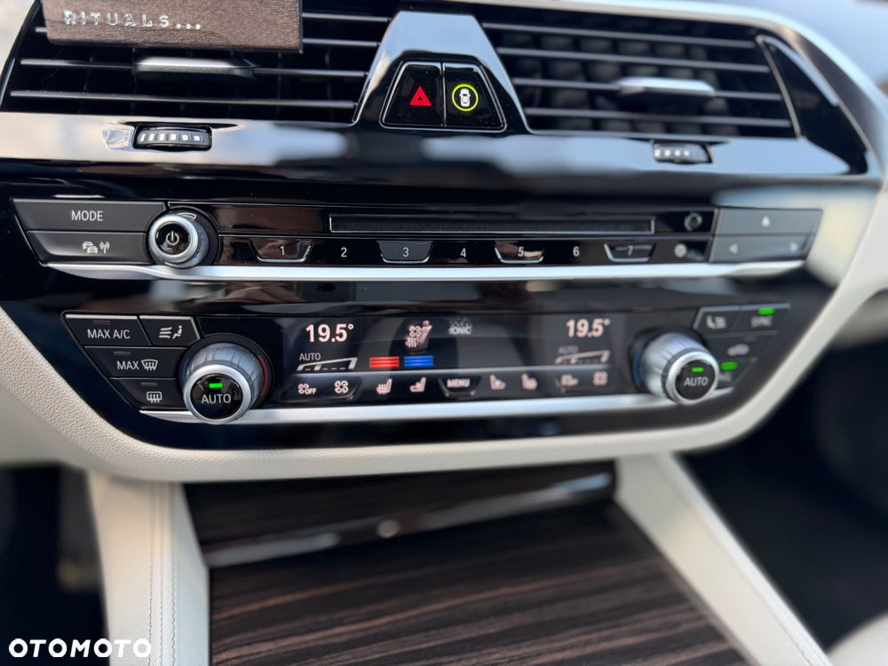 BMW Seria 5 530i xDrive M Sport sport - 21
