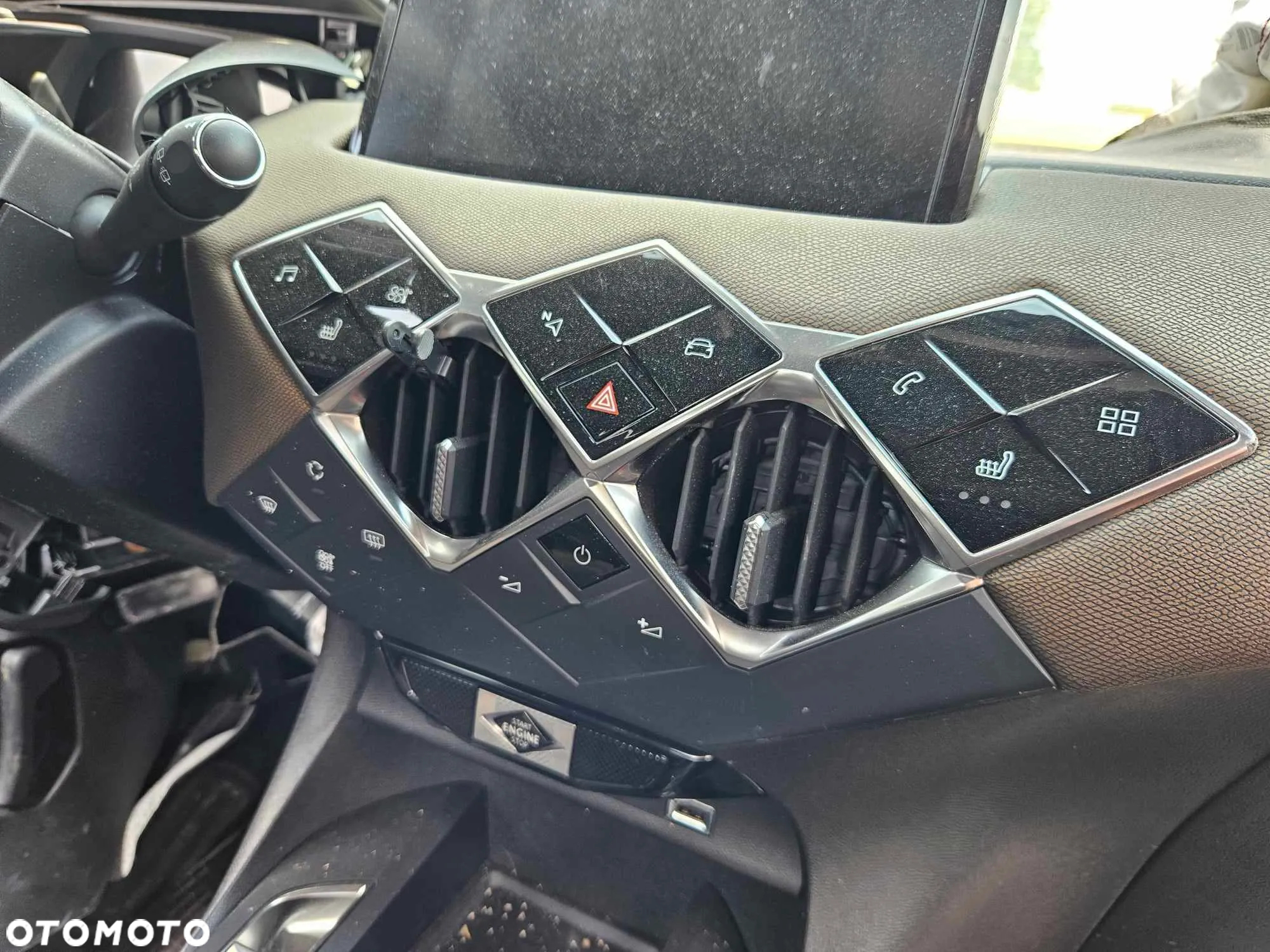 DS Automobiles DS 3 Crossback 1.2 PureTech Montmartre - 9