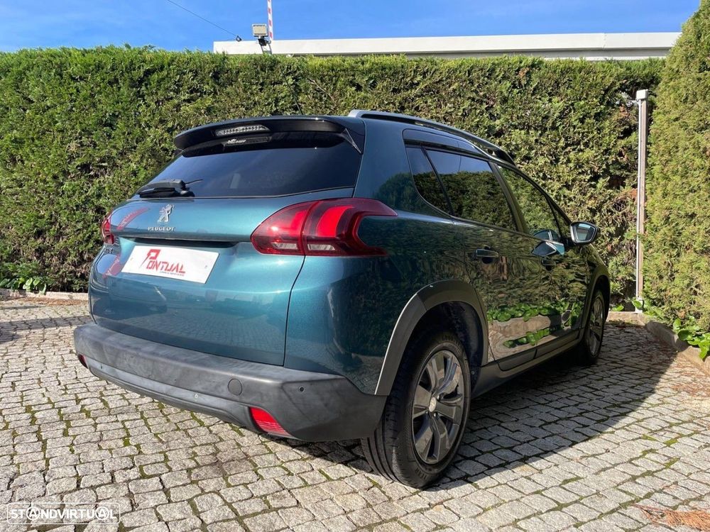 Peugeot 2008 1.2 PureTech Signature EAT6 - 2
