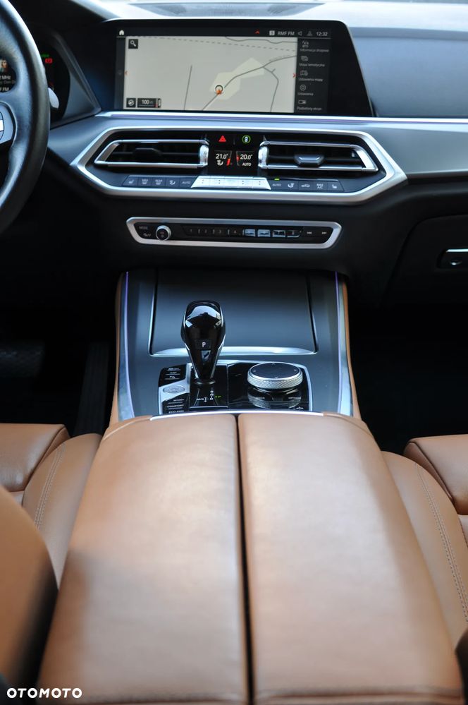 BMW X5 xDrive40i - 22