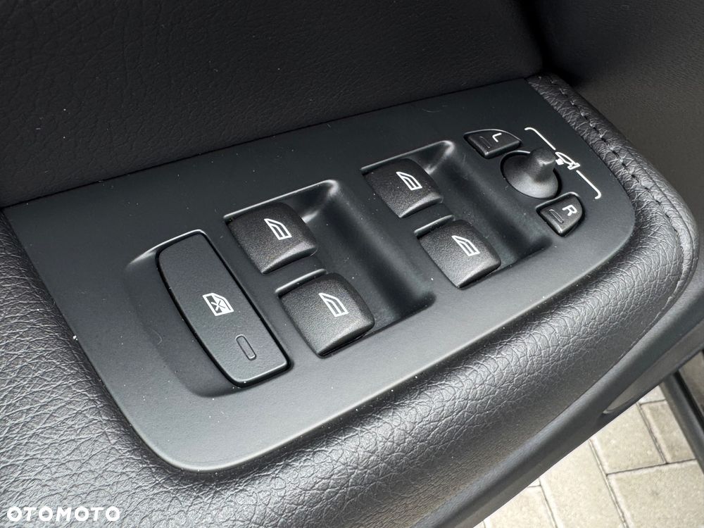 Volvo XC 60 B4 D Geartronic Momentum Pro - 38