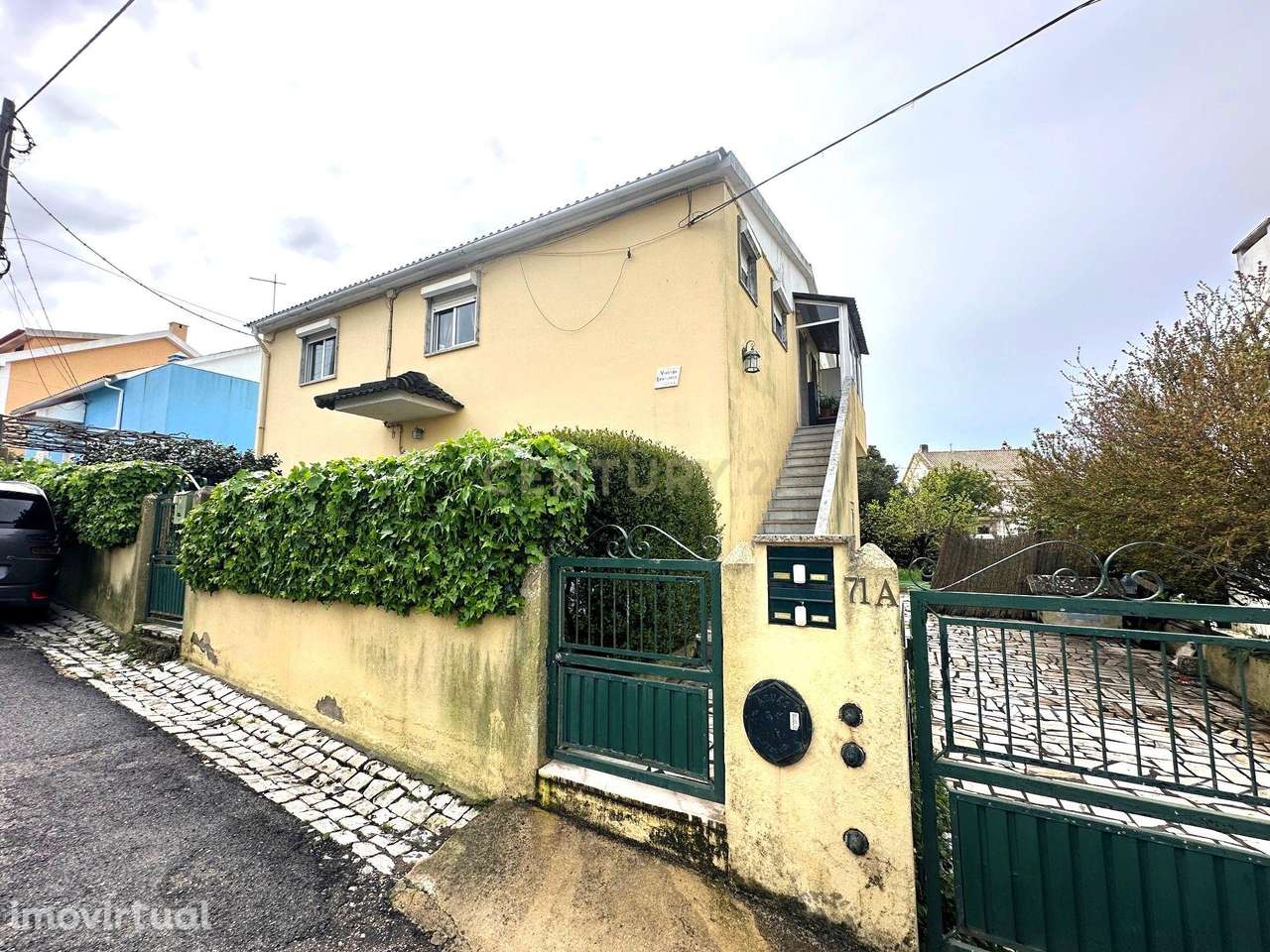 CAPARIDE-Moradia com 3 apartamentos independentes - Grande imagem: 2/50