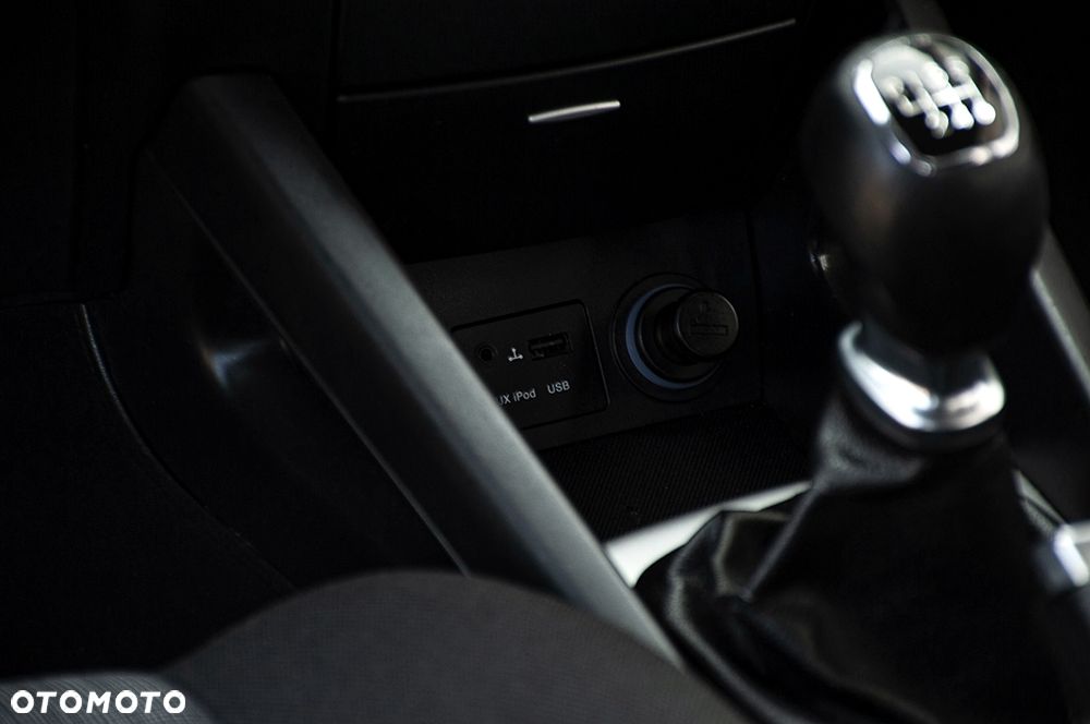 Kia Ceed 1.6 CVVT Dream-Team Edition - 28