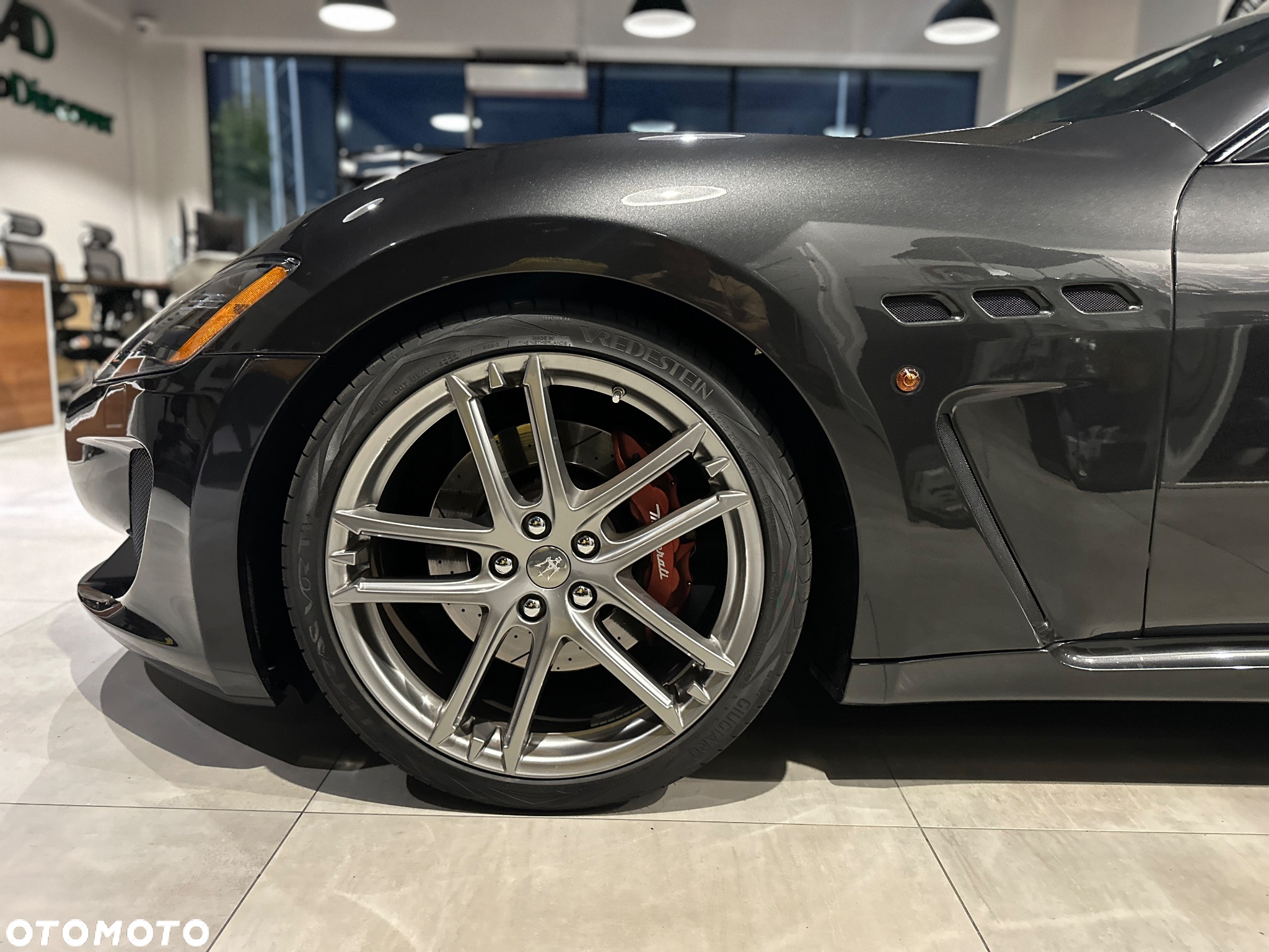 Maserati GranTurismo - 4