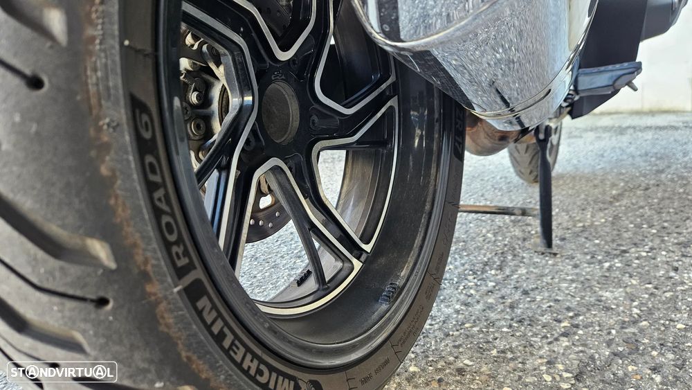 BMW R 1250 RT Triple black - 25