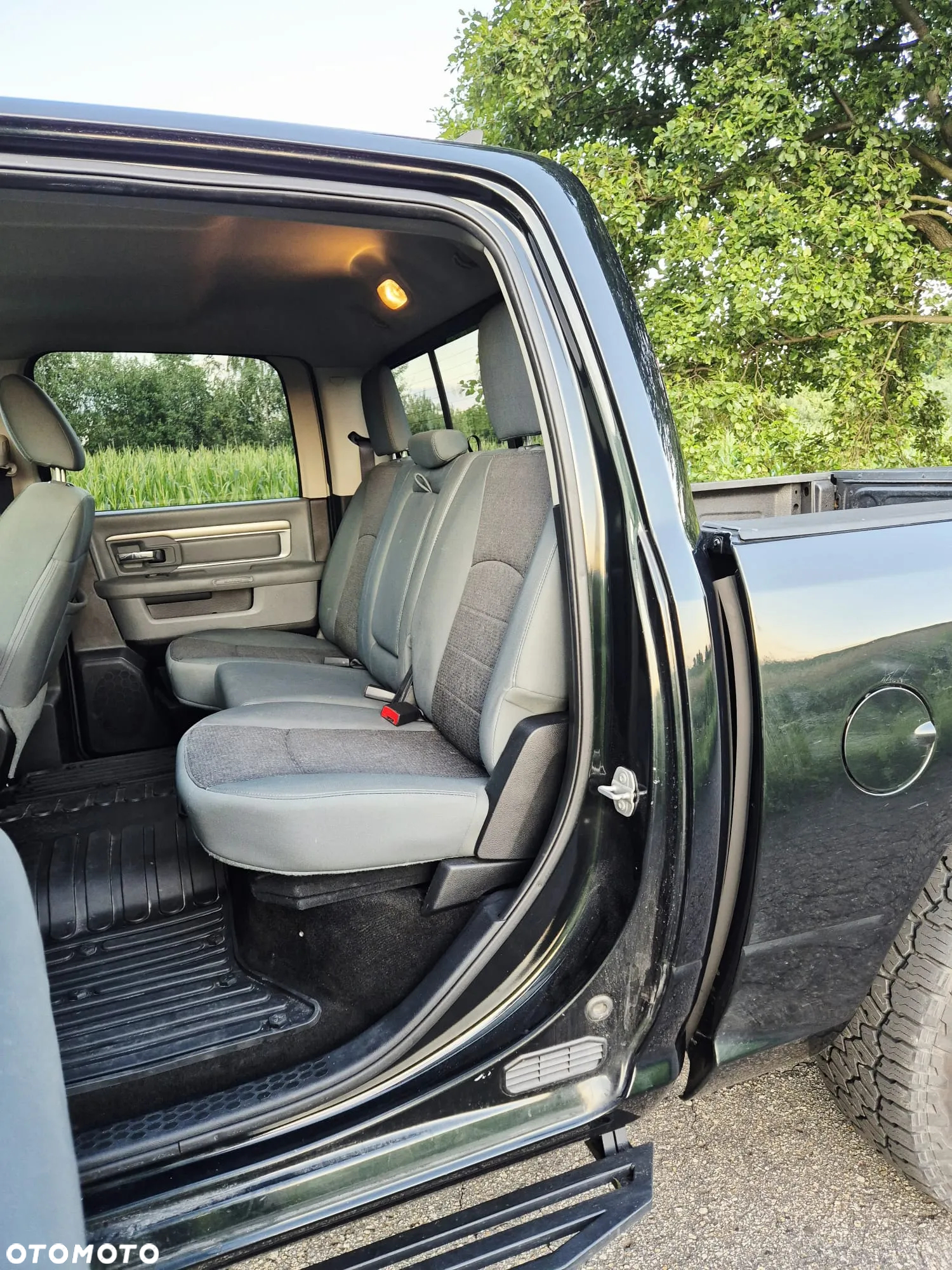Dodge RAM 1500 5.7 4x4 - 8