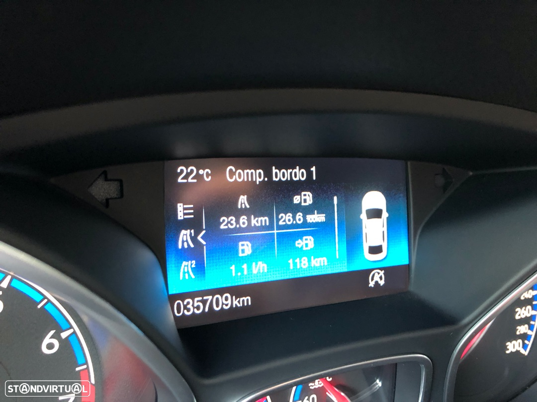 Ford Focus 2.3 EcoBoost RS - 28