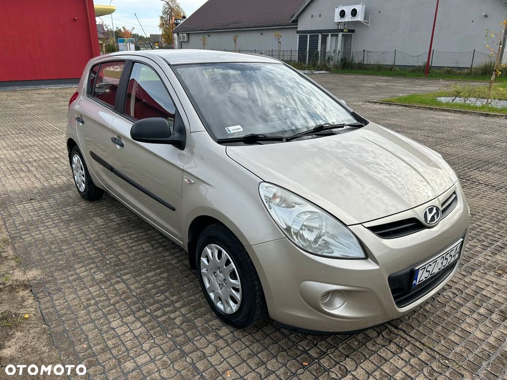 Hyundai I20