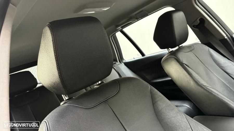 BMW 318 d xDrive Line Sport - 18