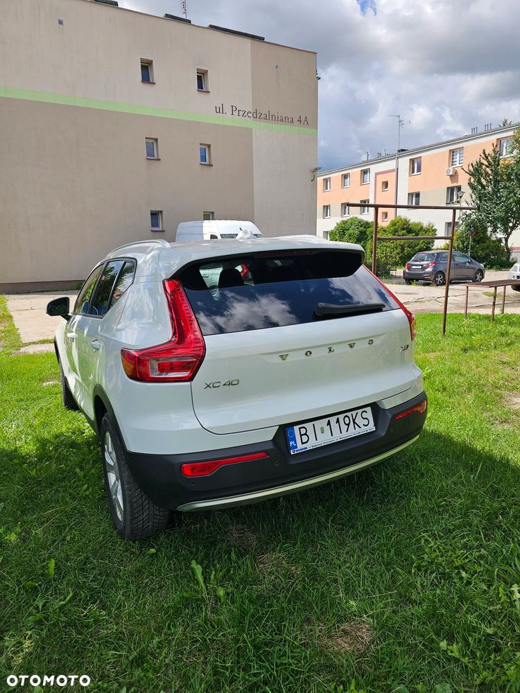 Volvo XC 40 T5 AWD Momentum - 9