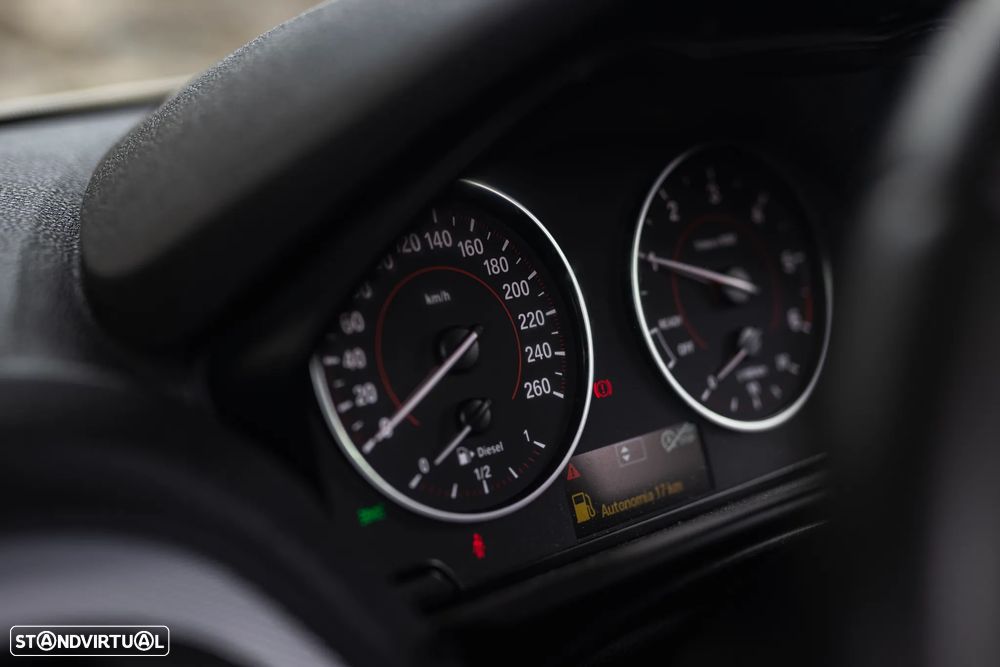 BMW 114 d Pack M - 14