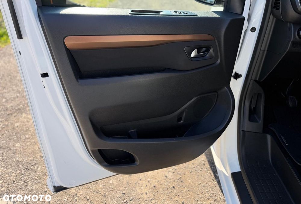 Toyota Proace Verso 2,0-l-D-4D L2 (8-Si.) Family - 17