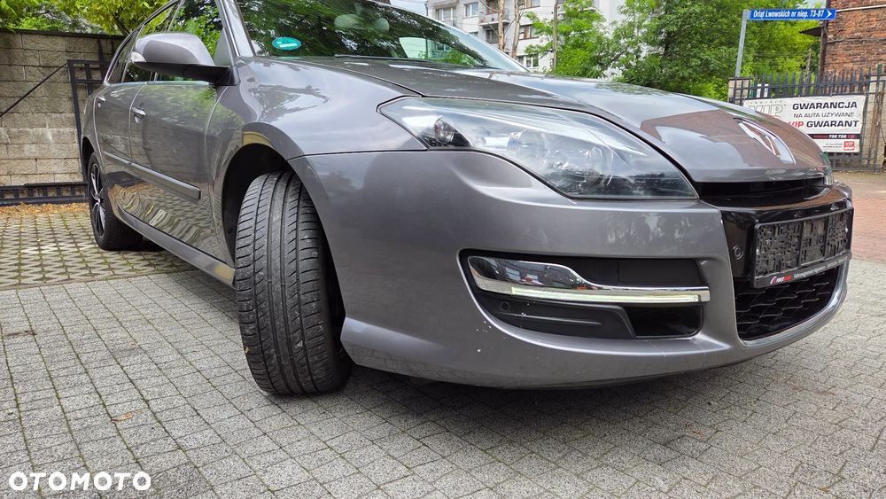 Renault Laguna dCi 150 FAP Start-Stop Paris - 11