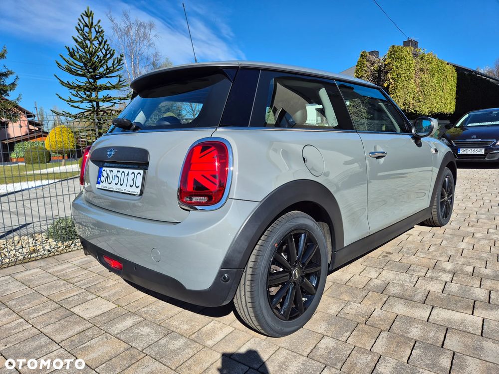 MINI ONE 60 Years - 5