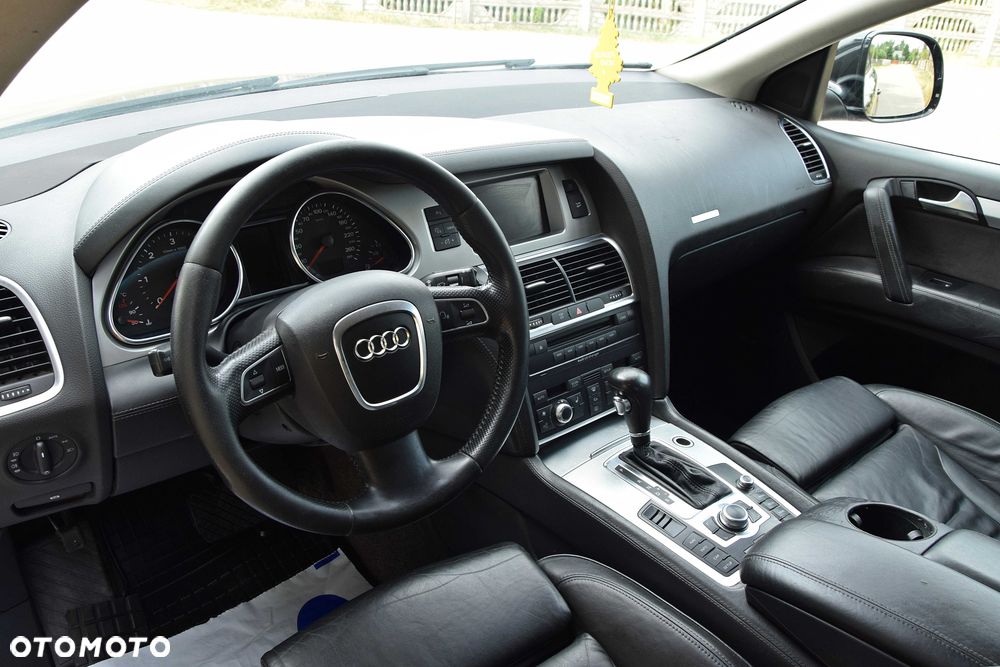 Audi Q7 - 6