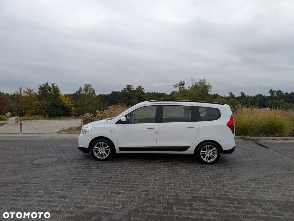 Dacia Lodgy 1.2 TCe Laureate S&S EU6 - 1