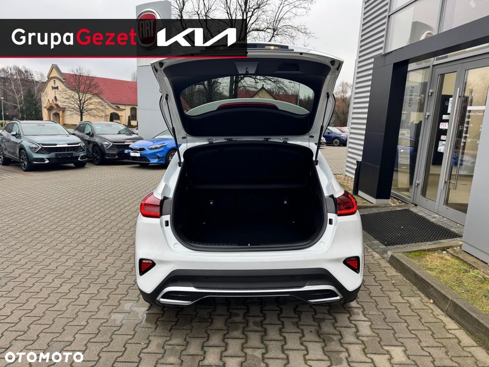Kia XCeed 1.6 T-GDI M DCT - 11