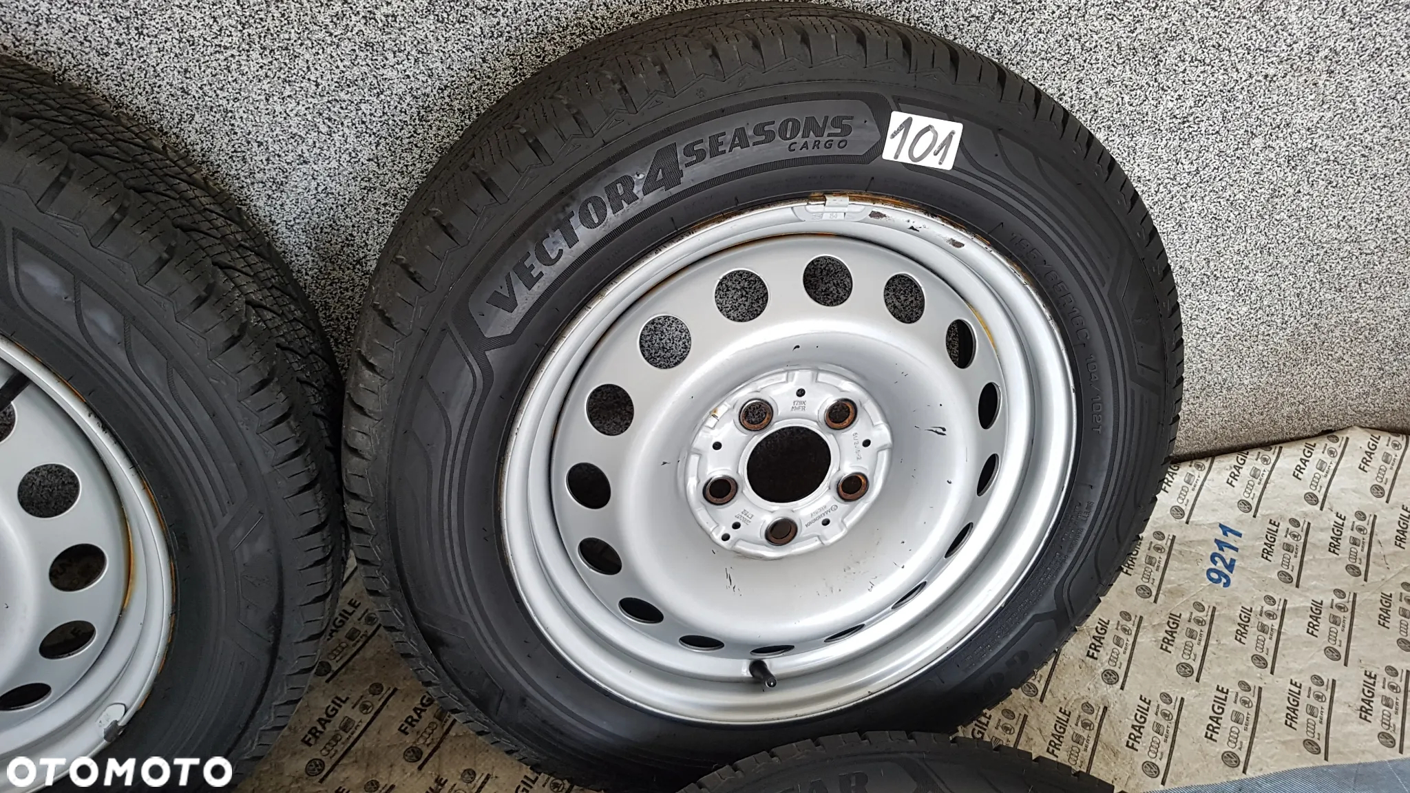 KOŁA CAŁOROCZNE  195/65R16C MERCEDES VITO VIANO 6,5JX16 ET52 5x112 - 15