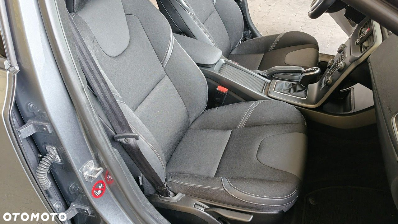 Volvo V40 D2 Drive-E Momentum - 7