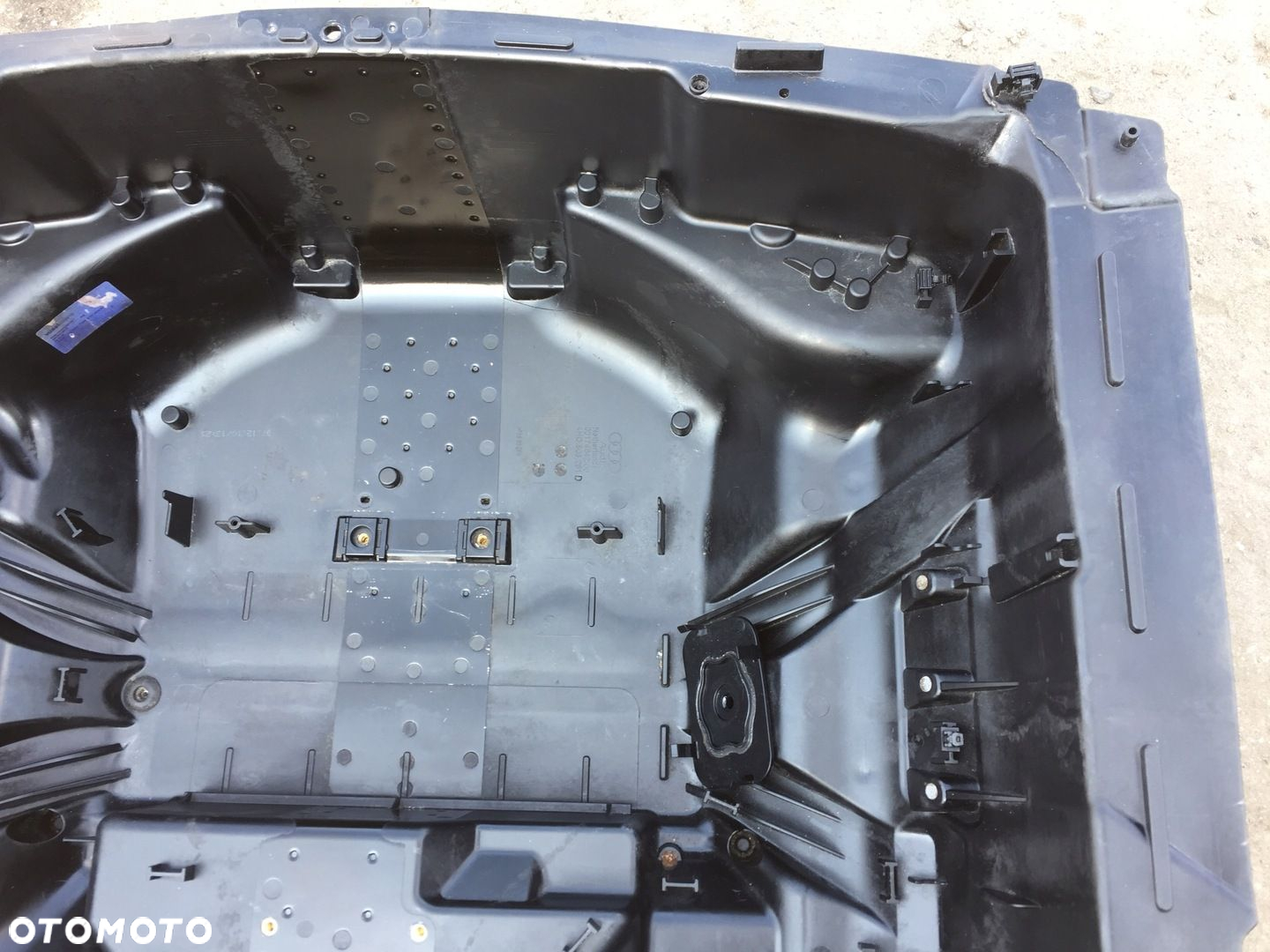 AUDI A8 D4 WNĘKA WANNA KOŁA ZAPASOWEGO 4H0803261D - 4