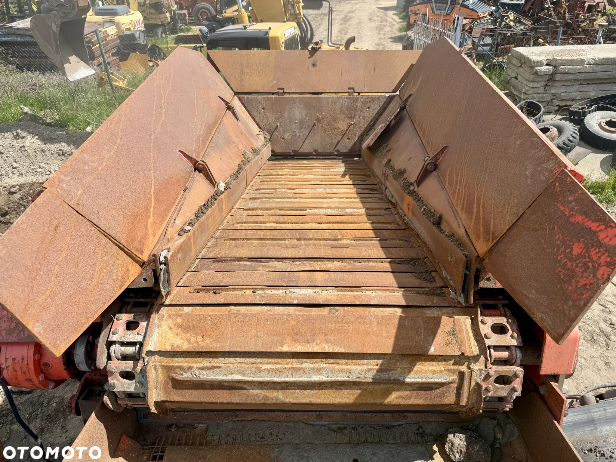 Sandvik QE330 przesiewacz sortownik odgliniacz 3 frakcje, centralne smarowanie 2011 - 18