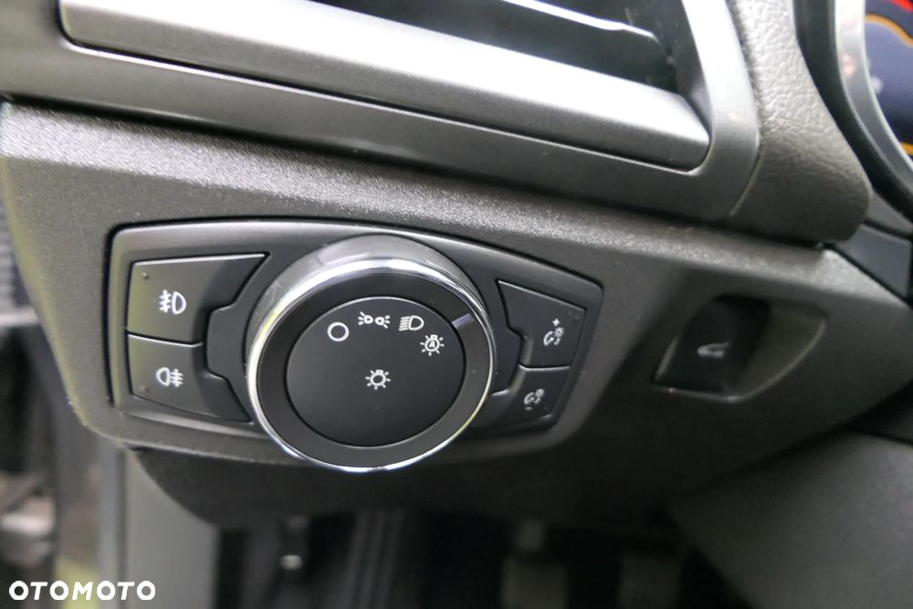 Ford Mondeo 1.5 EcoBoost Titanium - 28