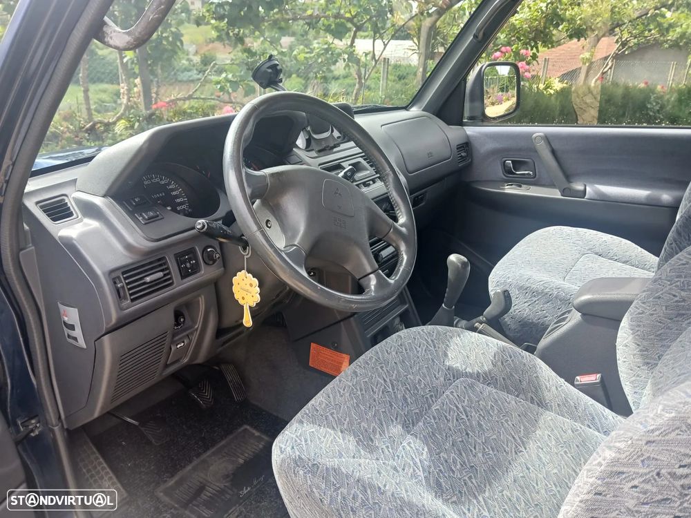 Mitsubishi Pajero 2.8 TD GLS - 9