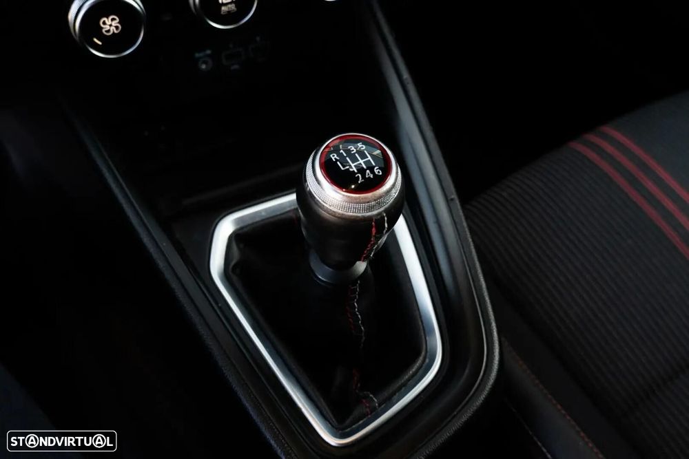 Renault Clio - 21