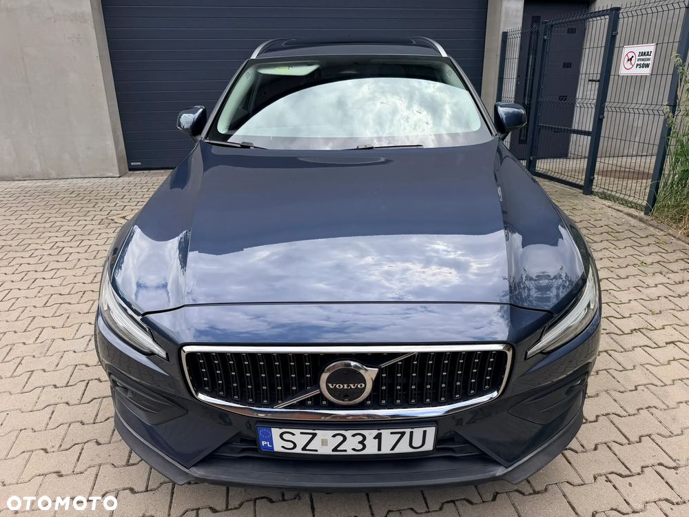 Volvo V60 Cross Country B5 B AWD Plus - 3