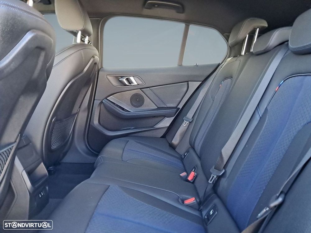 BMW 116 d Pack Desportivo M - 14