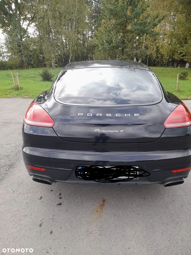 Porsche Panamera 4 - 9