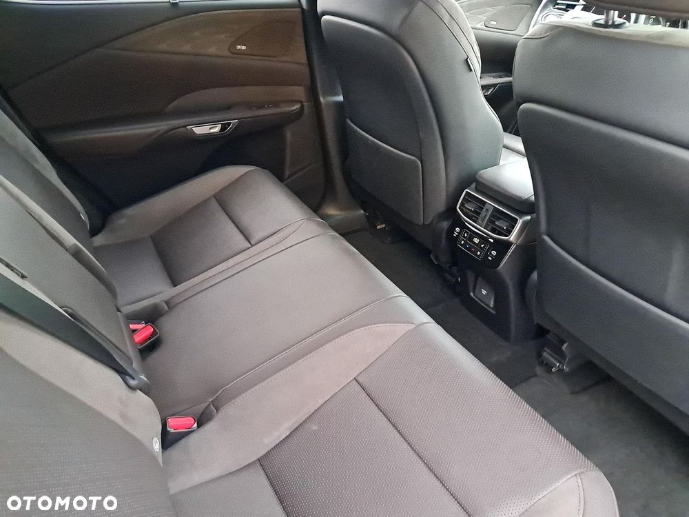 Lexus RX - 10