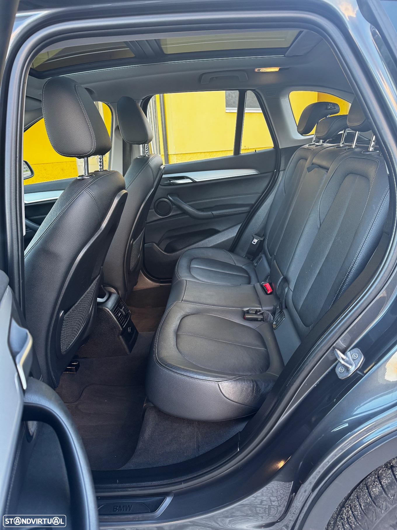 BMW X1 16 d sDrive Line xLine - 13