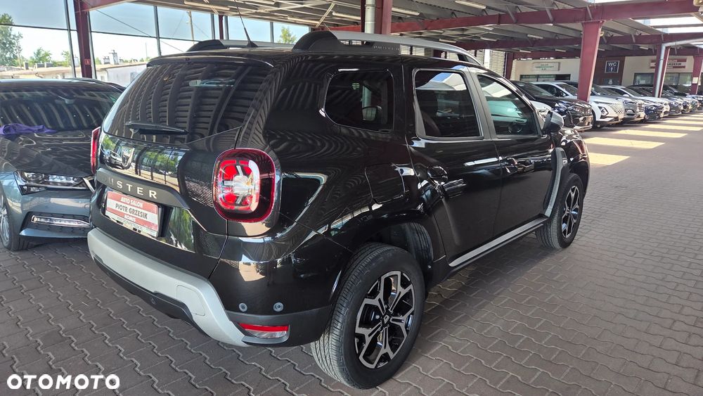 Dacia Duster 1.6 SCe Laureate S&S - 9