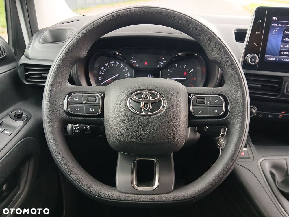 Toyota PROACE CITY - 21