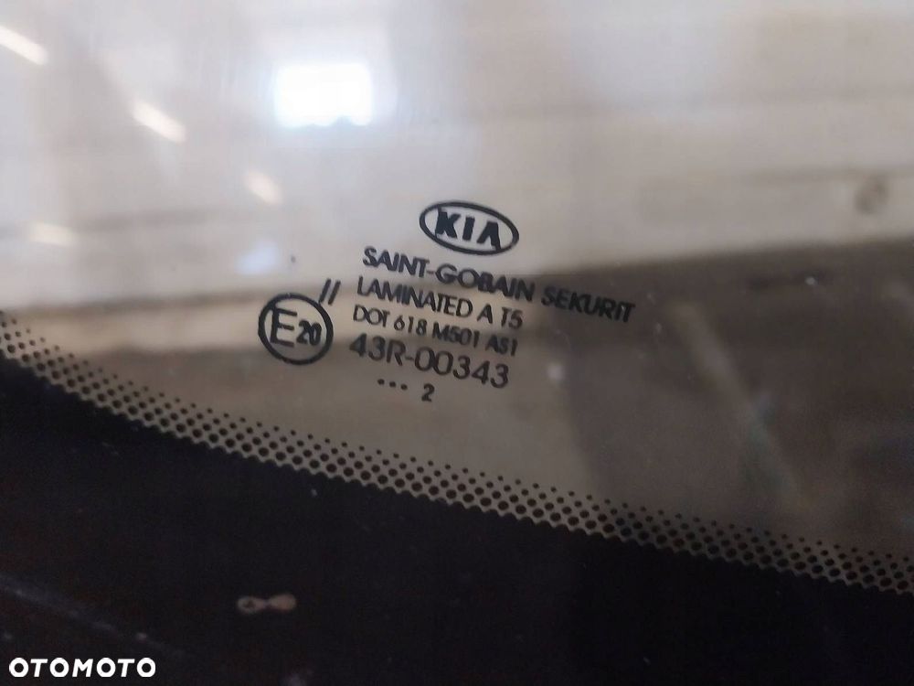 SZYBA CZOŁOWA PRZEDNIA SENSOR GRZANA KIA CEED II 96000-3K000 - 2