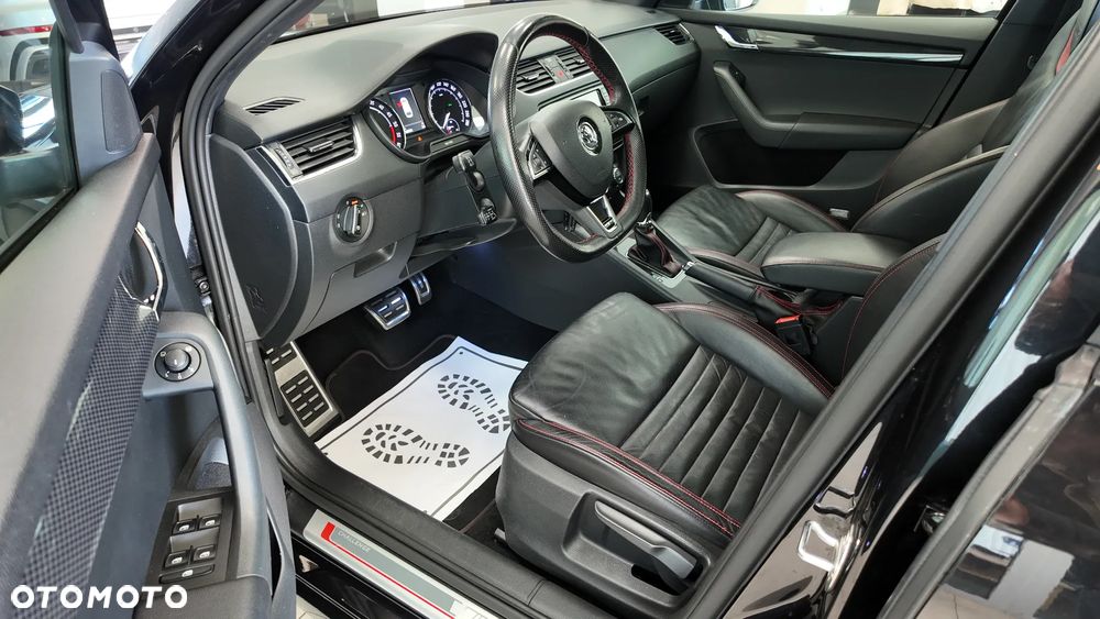 Skoda Octavia 2.0 TDI (Green tec) DSG RS - 13