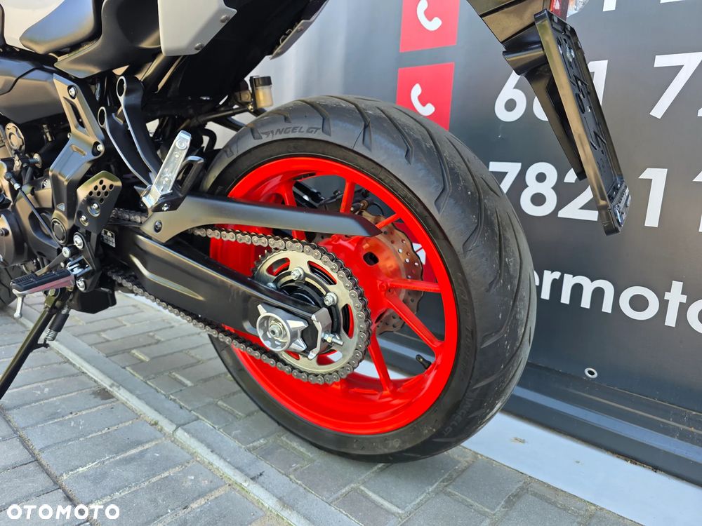 Yamaha MT - 7