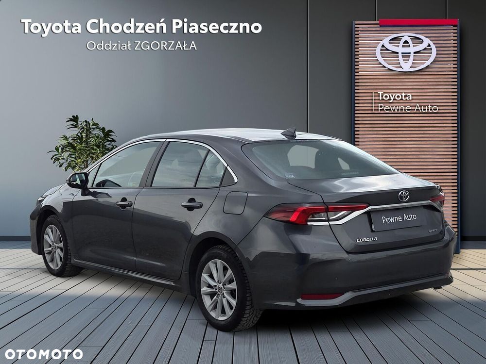 Toyota Corolla 1.8 Hybrid Comfort - 4