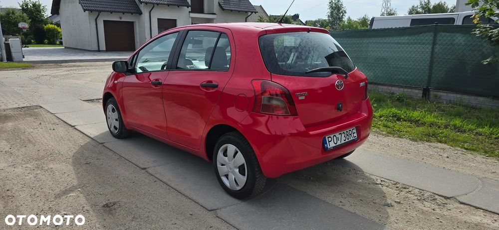 Toyota Yaris 1.0 Luna A/C - 6