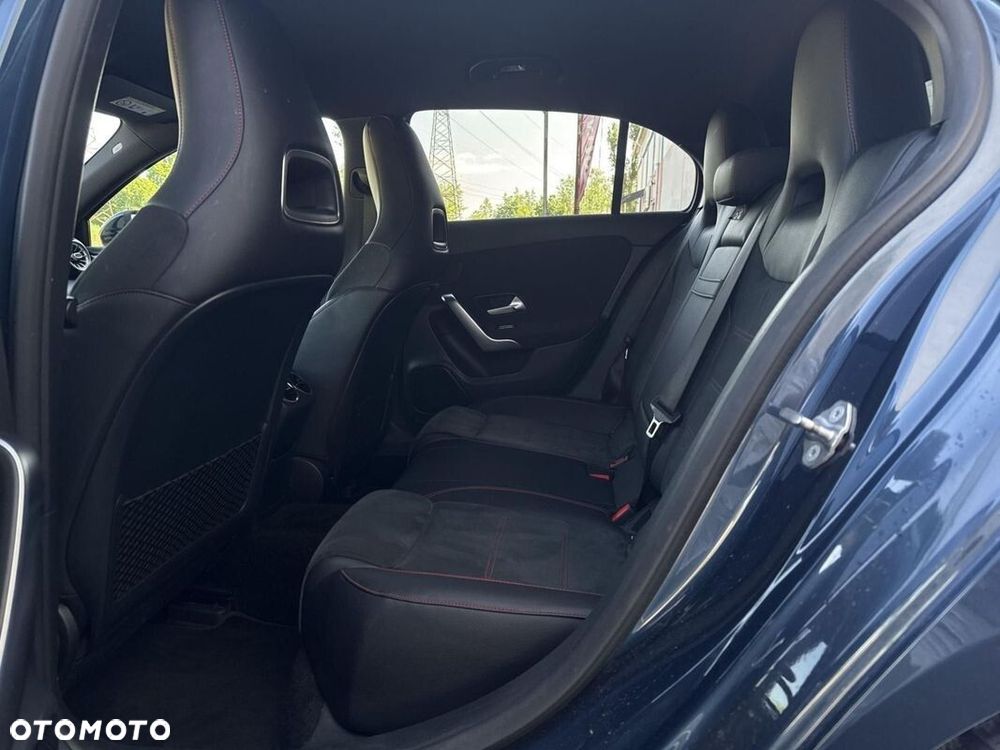 Mercedes-Benz Klasa A 220 4-Matic AMG Line 7G-DCT - 18