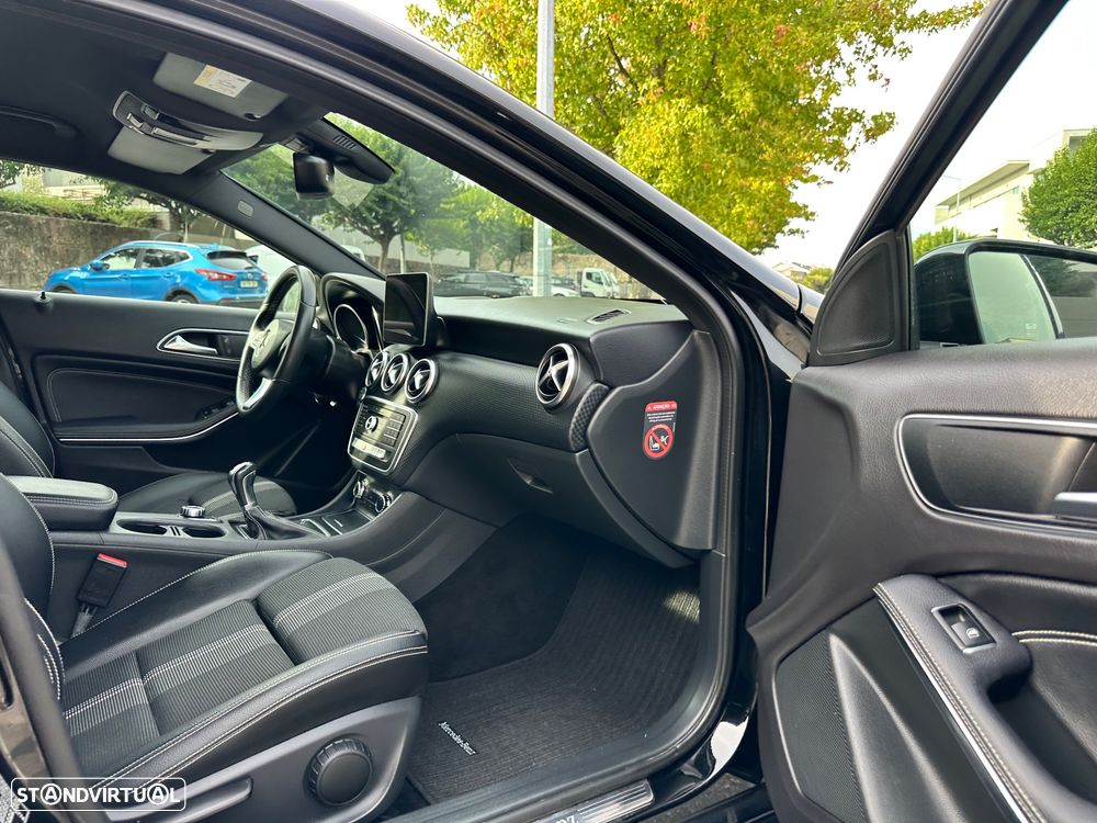 Mercedes-Benz A 180 d AMG Line - 45
